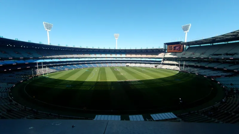 When the Fixtures Dry Up: Why Aussie Punters Go Soft During the Off-Season (And How to Stay Sharp)
